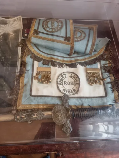 Атрибуты настоящего масона